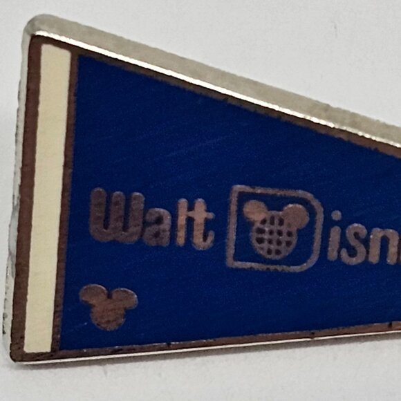 DISNEY Pin Trading ~ WDW Blue Pendant 2/5 ~ 2010 ~ Hidden Mickey - Picture 2 of 11